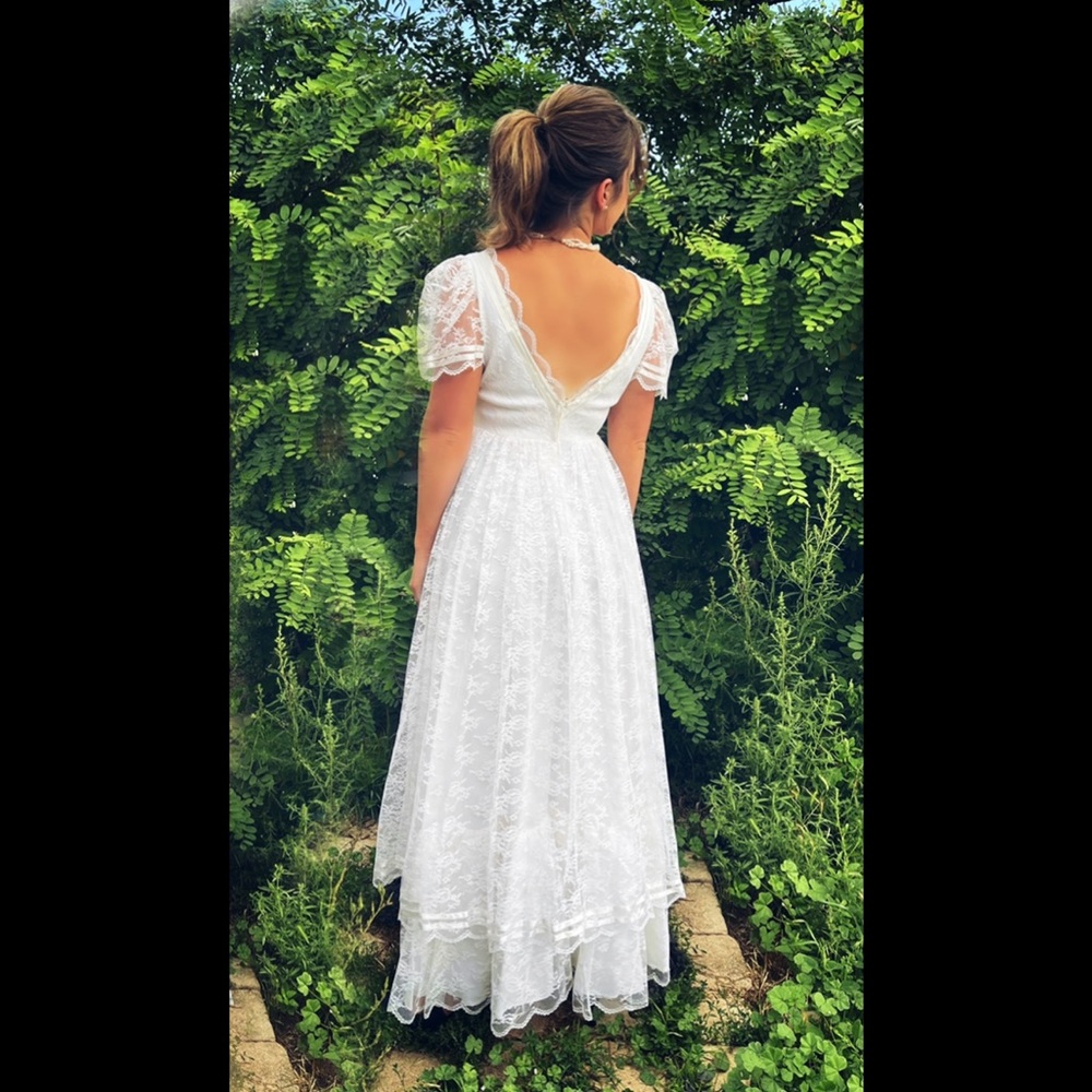 Vintage Lace Wedding Dress White Gown Formal Classic - Picture 3 of 15